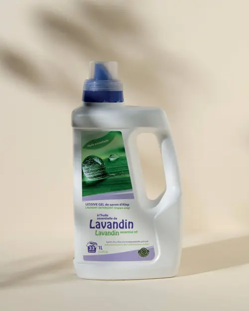 Wasgel met Aleppo-zeep geparfumeerd met lavandin in witte jerrycan van 1 L met doseerdop