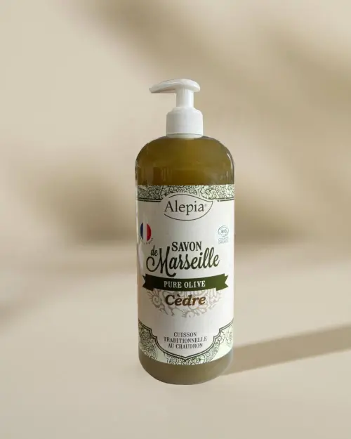 Sapone di Marsiglia liquido Bio Puro Oliva al cedro Alepia in grande flacone con pompa trasparente