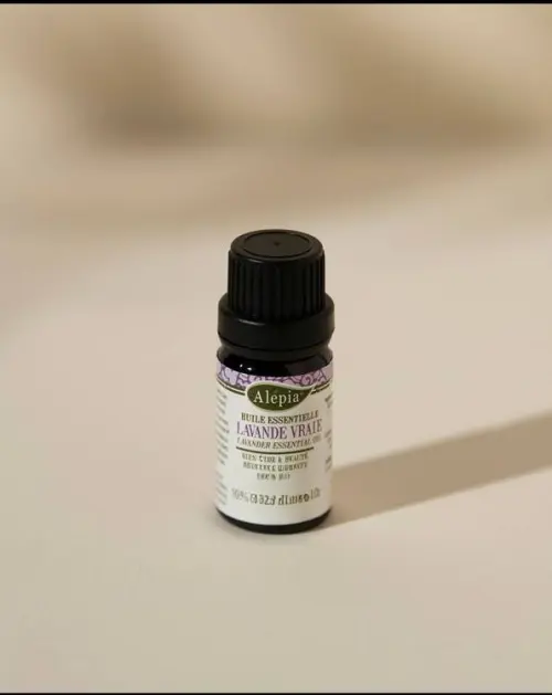 Olio essenziale di lavanda vera Alepia in flacone in vetro colorato da 10 ml con tappo nero