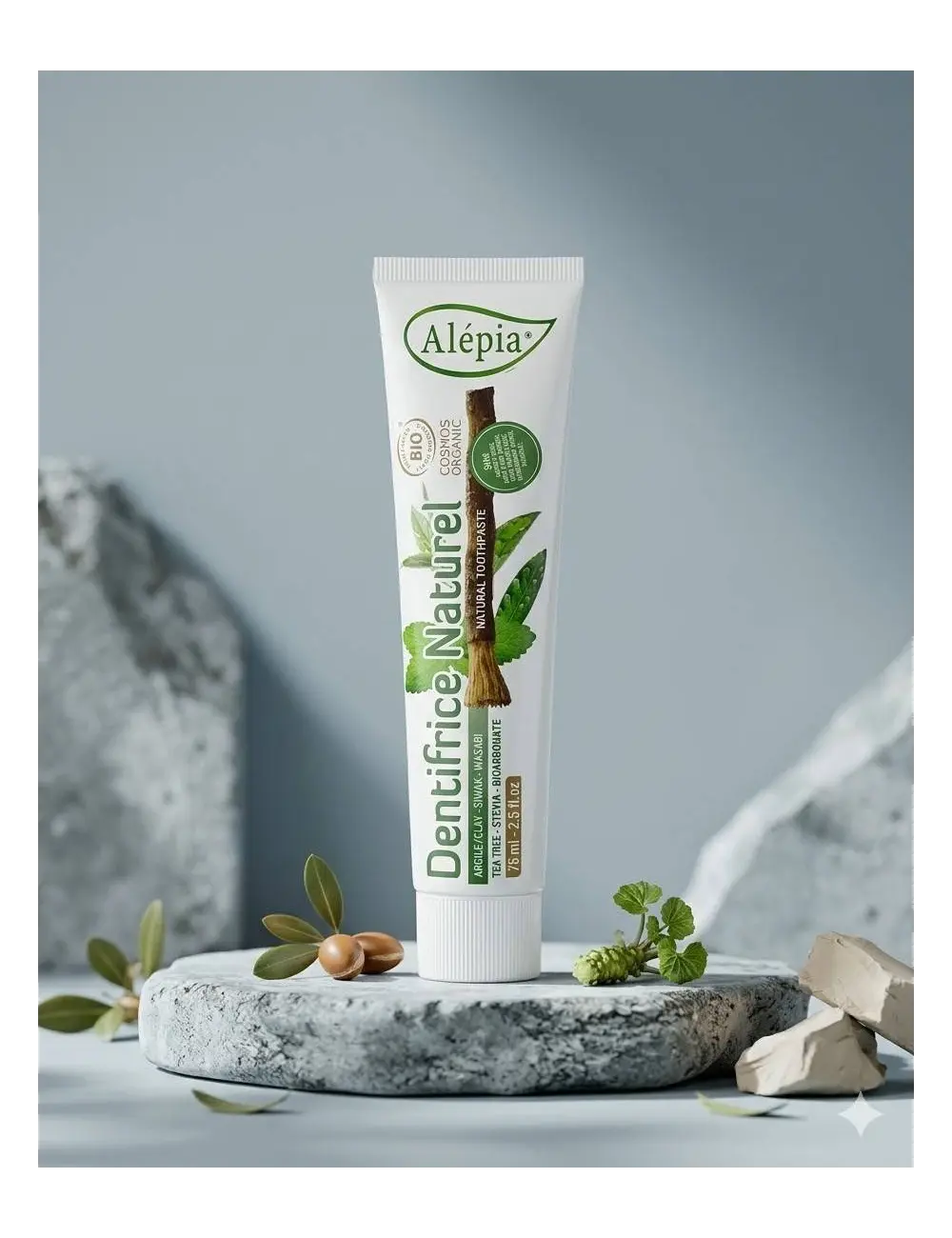 Natürliche Bio-Zahnpasta mit Tonerde und Siwak